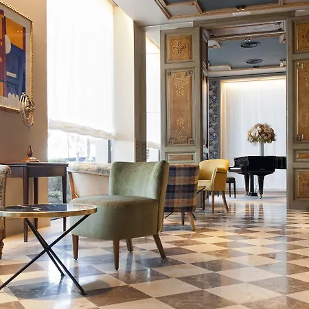 Duquesa De Cardona 4 Sup By Grup Duquessa