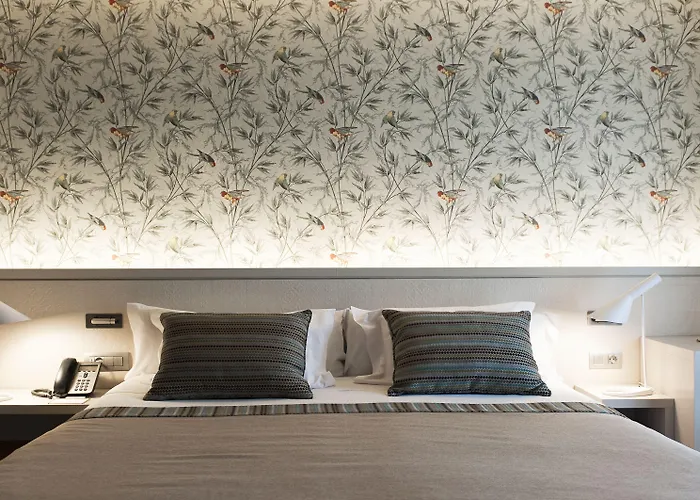 Duquesa De Cardona 4 Sup By Grup Duquessa 4*