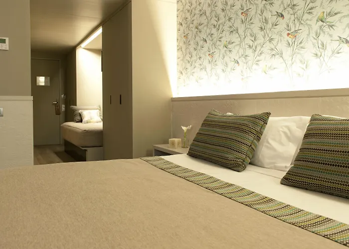 Duquesa De Cardona 4 Sup By Grup Duquessa