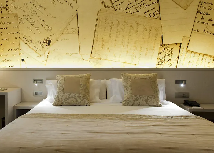 Duquesa De Cardona 4 Sup By Grup Duquessa 4*